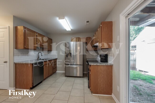 Foto del edificio - 5802 Crosswinds Ct