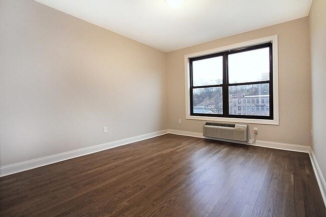 Foto del edificio - 100 Marshall St