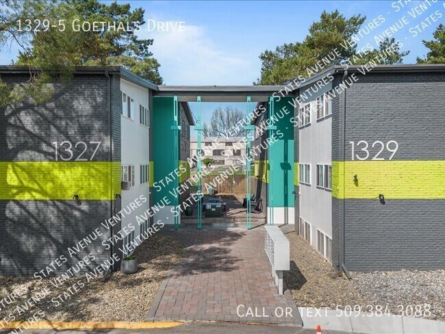Foto del edificio - 1329 Goethals Dr