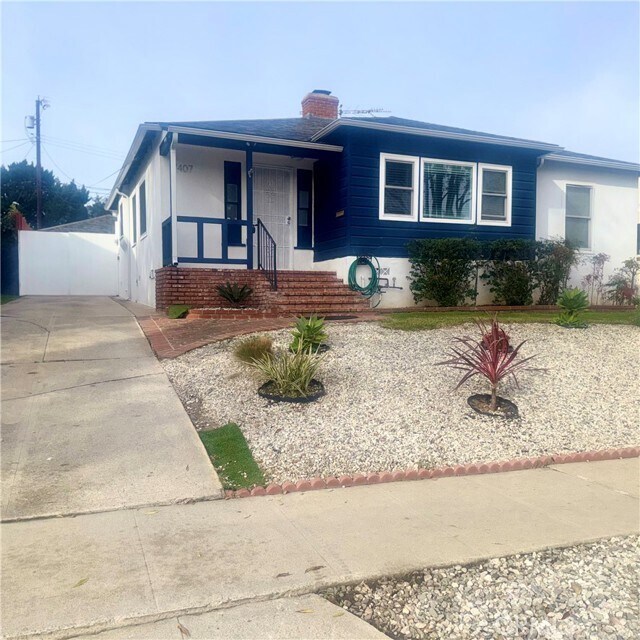 Foto del edificio - 7407 Dunfield Ave