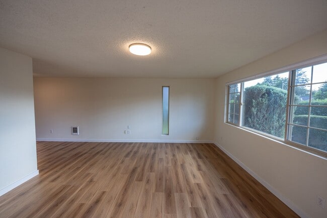 Photo - Just updated! - 2 Bedroom Condo in Washougal