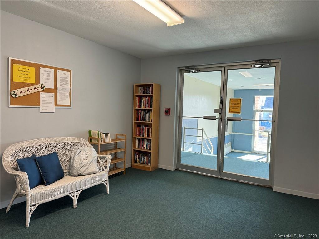 40 Chapel St Unit 111, Milford, CT 06460 Condo for Rent in Milford