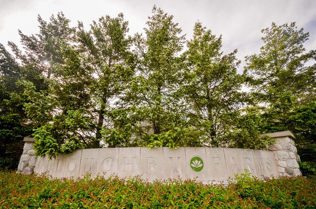 Building Photo - 2316 Sandy Creek Dr