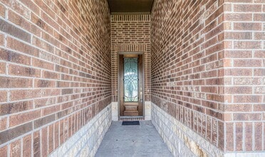 Building Photo - 29326 Red Rocks Pk Dr