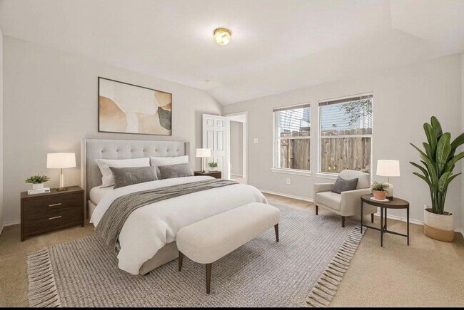 Building Photo - 12811 Lodenbriar Dr