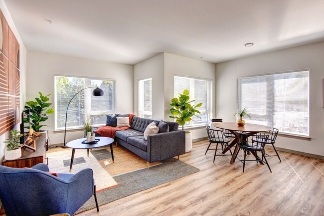 Foto del edificio - Midtown 64 Apartments