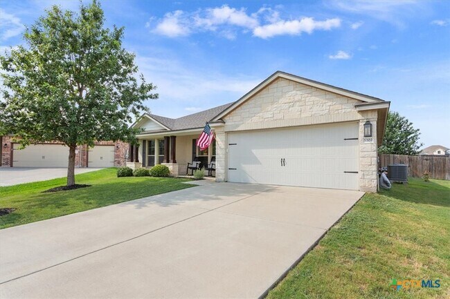 Foto del edificio - 5102 Dauphin Dr