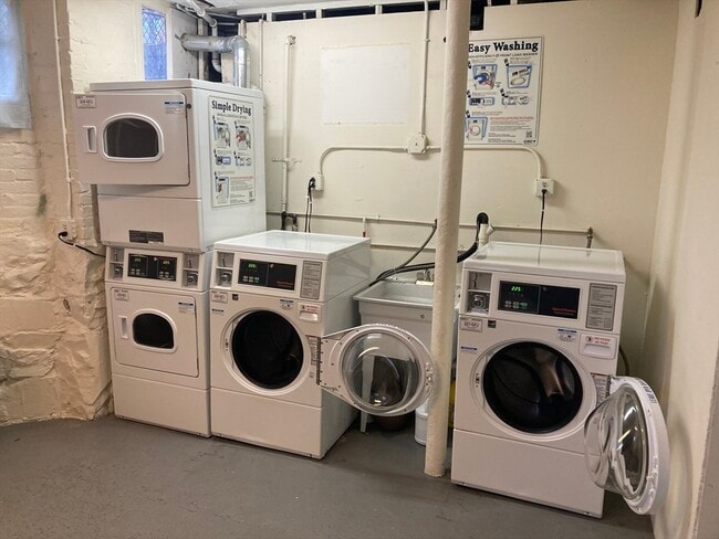 Building Photo - 14 Trowbridge St