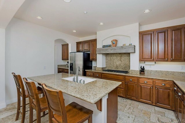 Building Photo - 14647 Via Azul