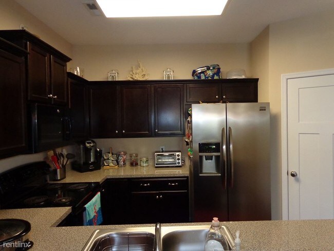 Foto del edificio - 4083 Harbor Walk Ave