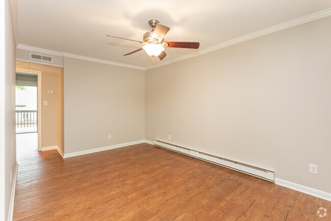 2BR, 1BA - Unit C - Living Area - 1422 Scales St