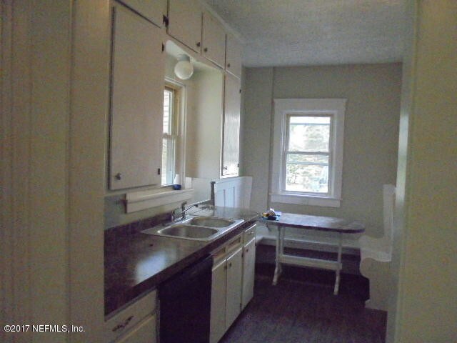 Foto del edificio - 390 Woodbine Ave SE
