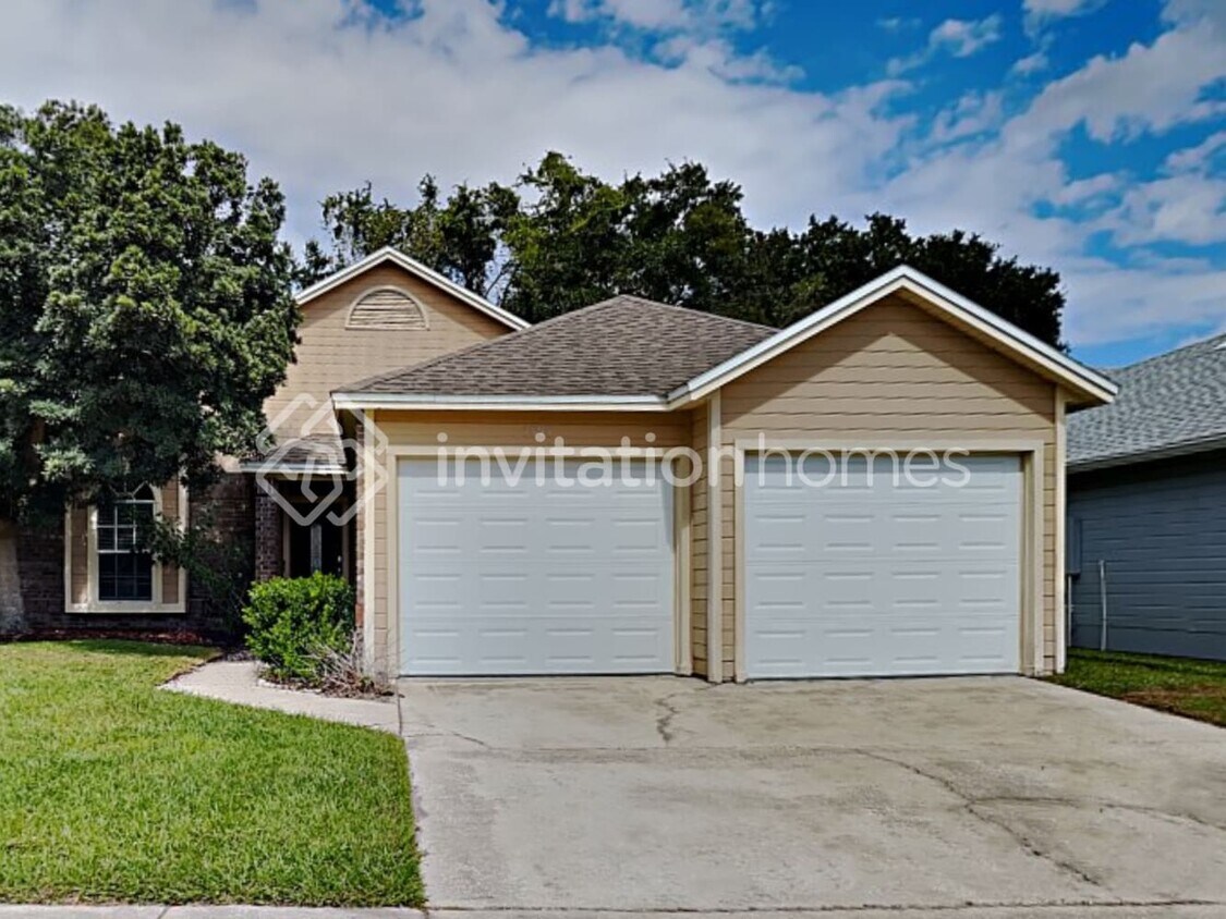 Foto principal - 7797 Fox Knoll Pl