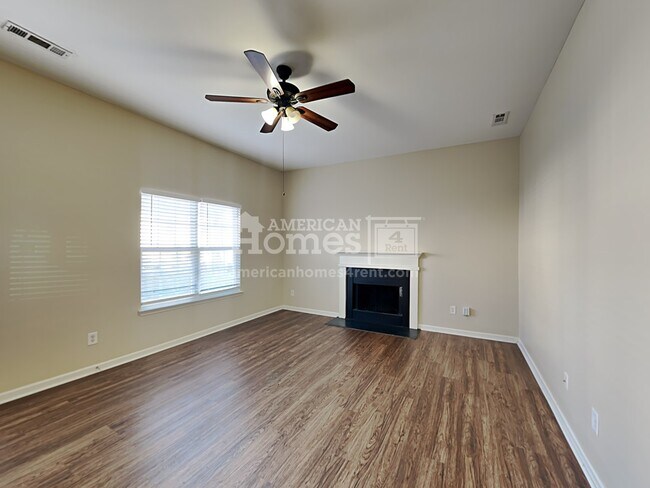 Building Photo - 6627 Bittinger Court