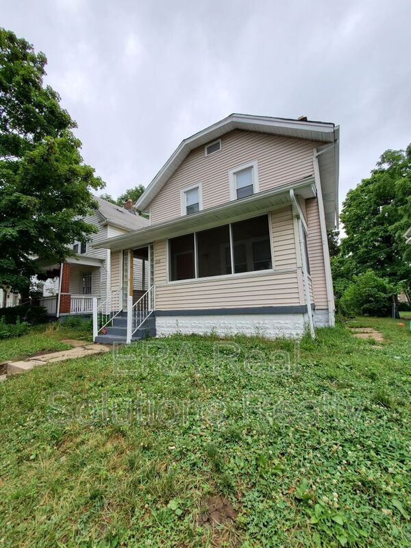 Primary Photo - 888 Miller Ave