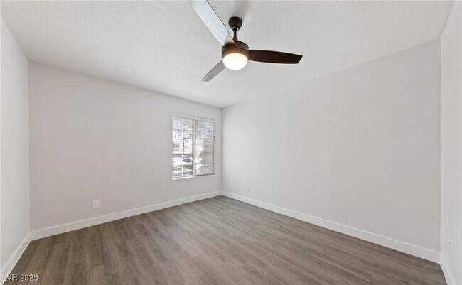 Foto del edificio - 2200 S Fort Apache Rd