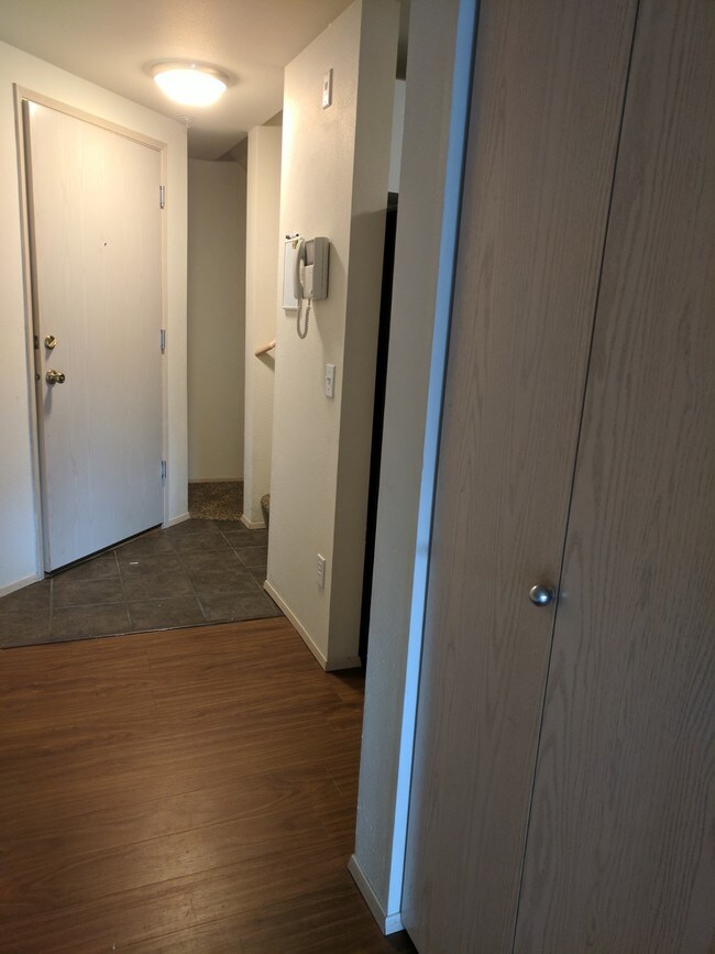 Foto del edificio - 3837 Aurora Ave N