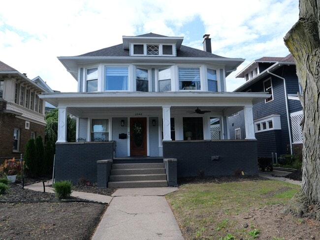 Building Photo - 2948 Broadway St