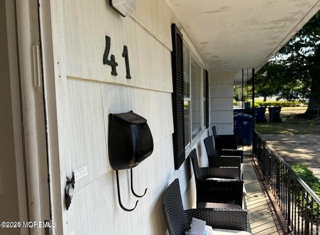 Foto del edificio - 41 Heath Ave