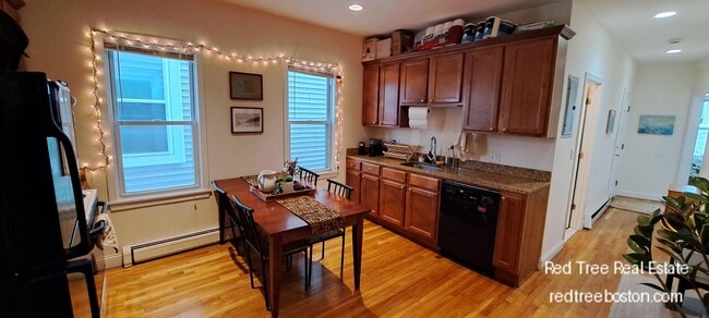 Photo - 143 Hillside St Apartment