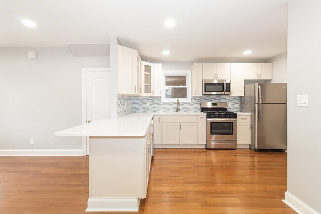 Building Photo - 111 68TH St