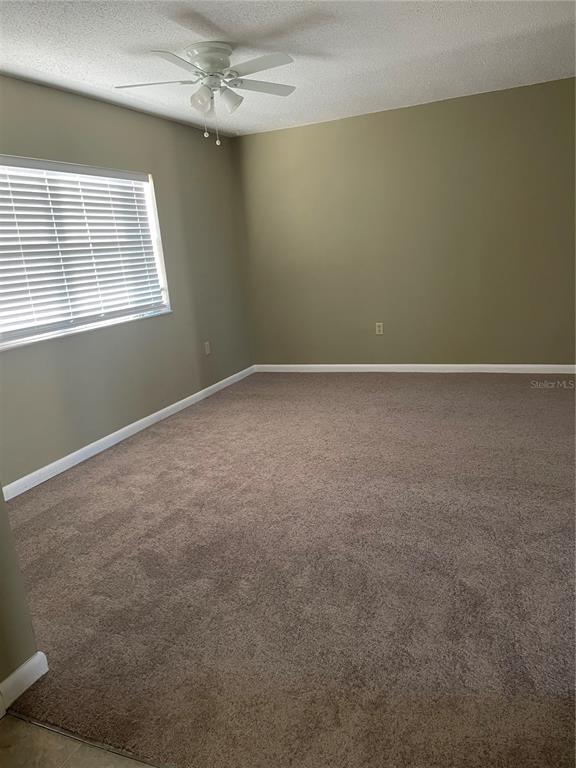 Foto del edificio - 7701 Starkey Rd