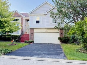 Building Photo - 374 W Boxwood Ct