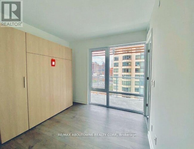 Building Photo - 18 Maitland Terrace