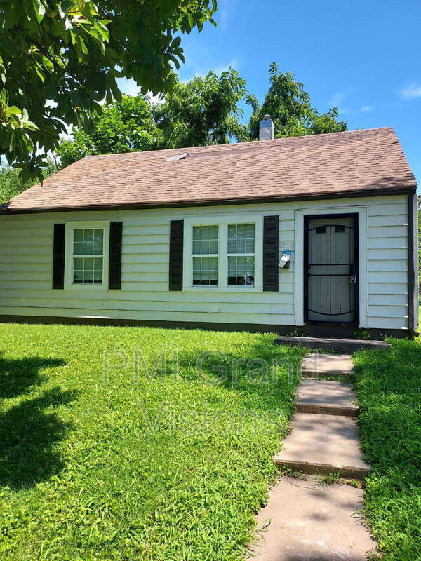 Foto principal - 1232 S Hilton St