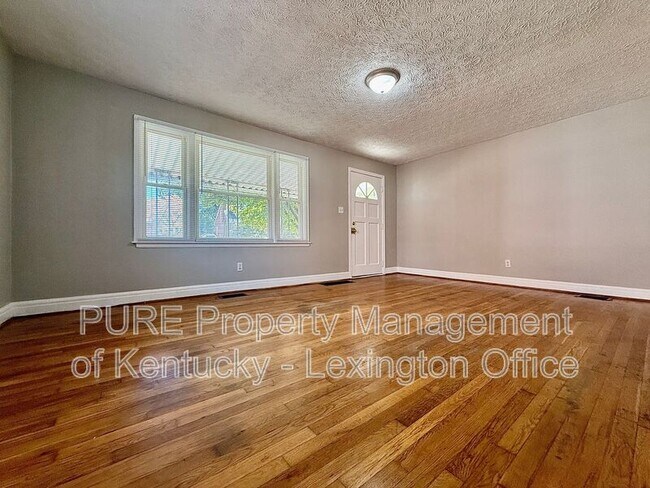 Foto del edificio - 829 Darley Dr