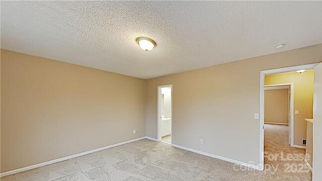 Building Photo - 1023 Sardis Cove Dr