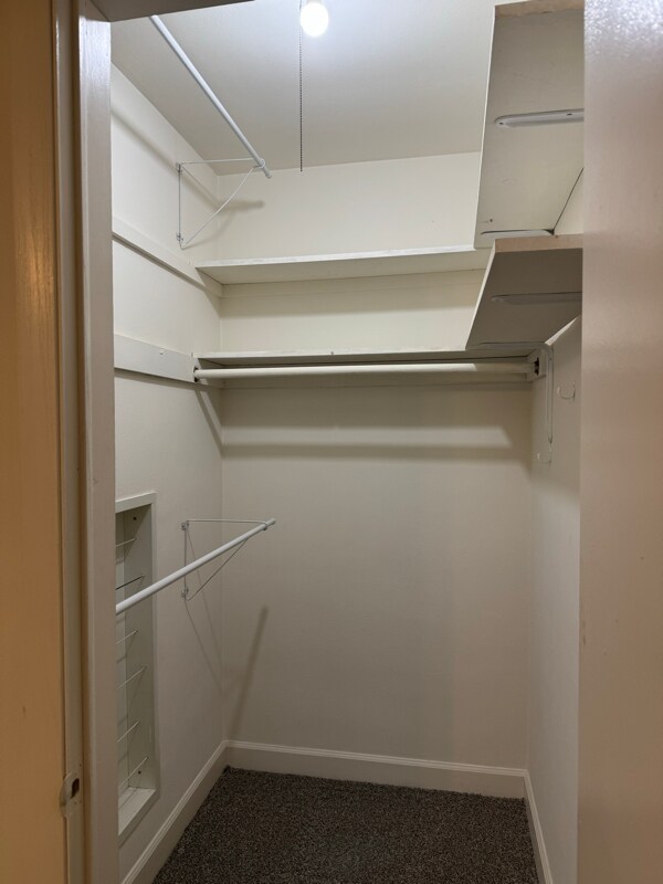 Foto del edificio - 2260 N Summit Ave