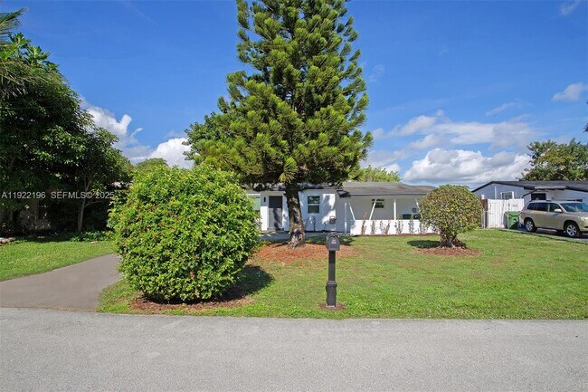 Foto del edificio - 6117 NW 27th St