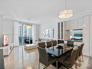 Building Photo - 15901 Collins Ave