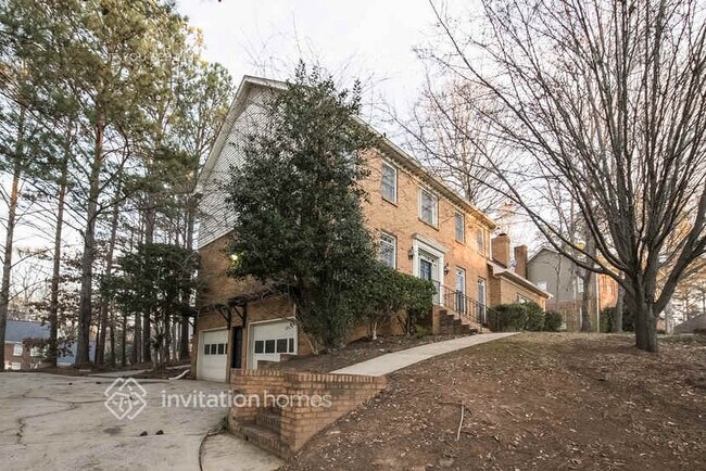 Building Photo - 725 Redlion Run
