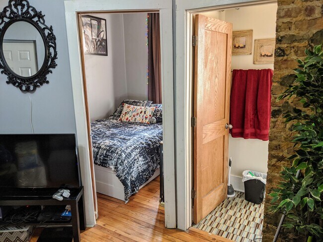 Foto del edificio - 1830 W 17th St