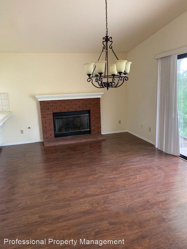 Foto del edificio - 3 br, 2 bath House - 925 Inverness