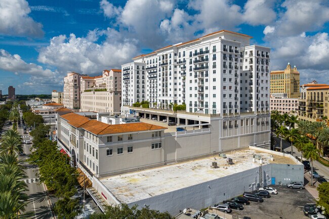 10 Aragon Avenue - Ten Aragon Condominium