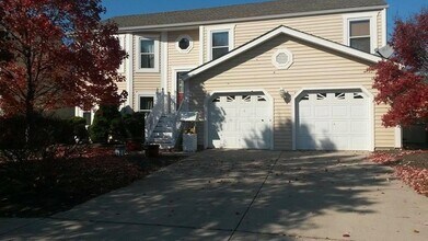 Building Photo - 2108 Carrollton Dr