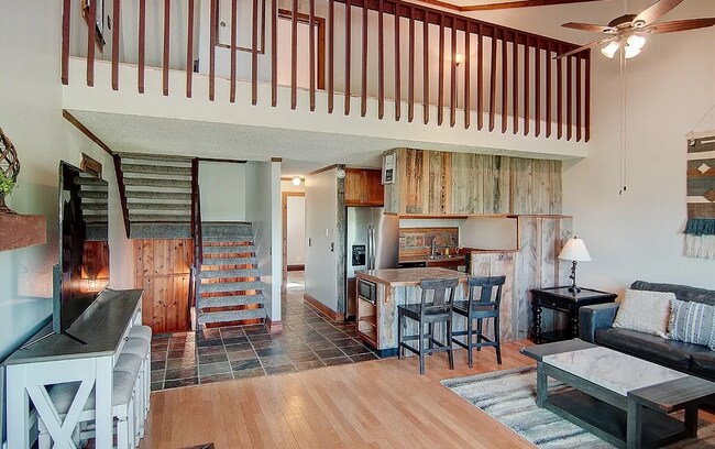 Foto del edificio - 350 Old Fish Creek Falls Rd