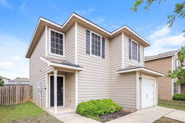 Foto del edificio - 6427 Woodcliff Bnd