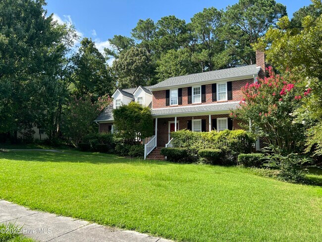 Foto del edificio - 820 Welton Cir