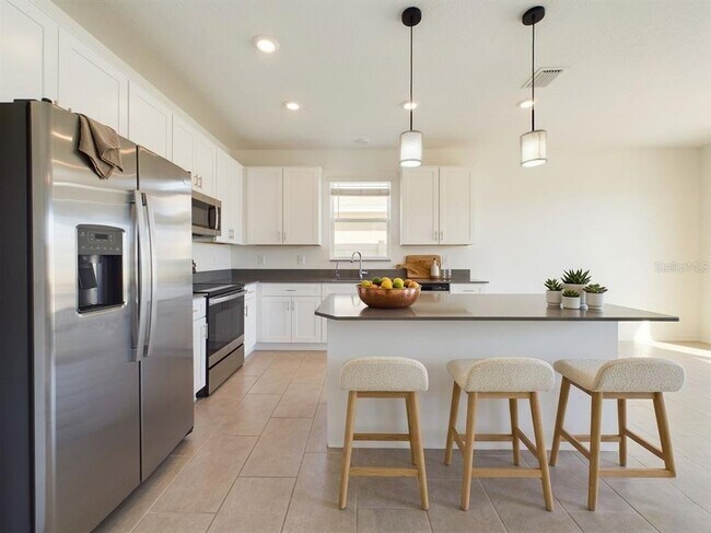 Foto del edificio - 180 Inman Blvd