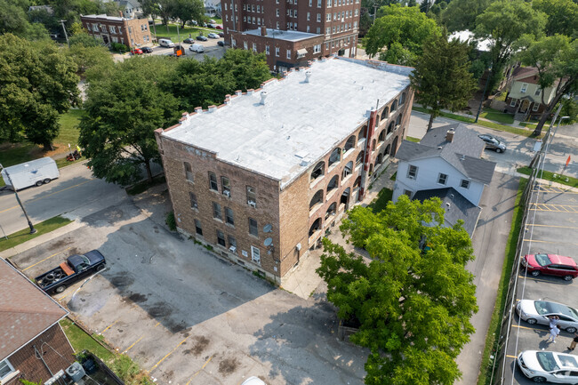 Aerial Photo - 400-402 Western Ave