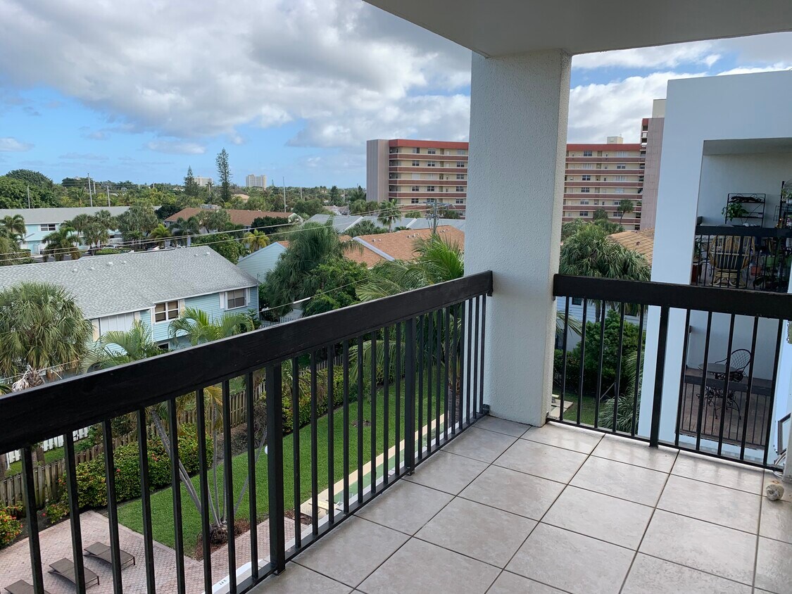 Foto principal - 2707 NE 14th Street Causeway