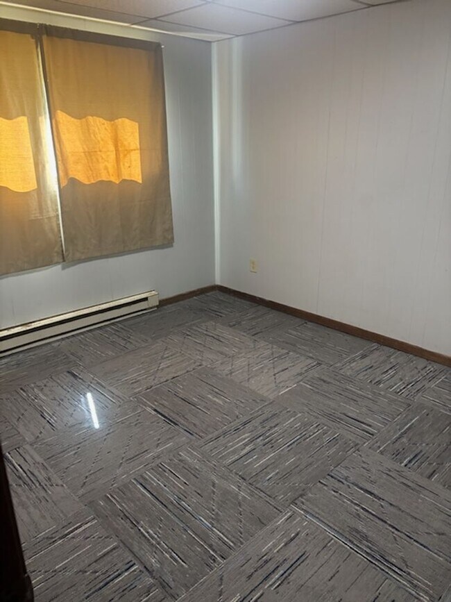 Foto del edificio - 930 N Dakota Ave