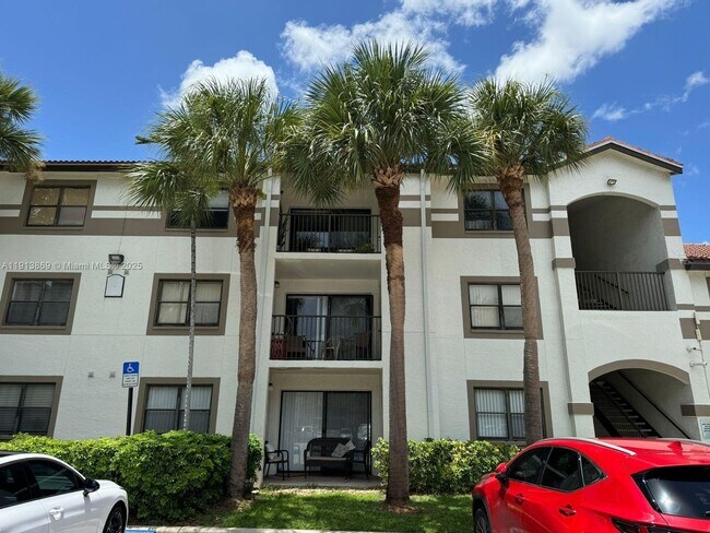 Foto del edificio - 570 S Park Rd