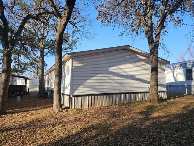 Foto del edificio - 3 bed 2 bath Double Wide Mobile Home In Qu...