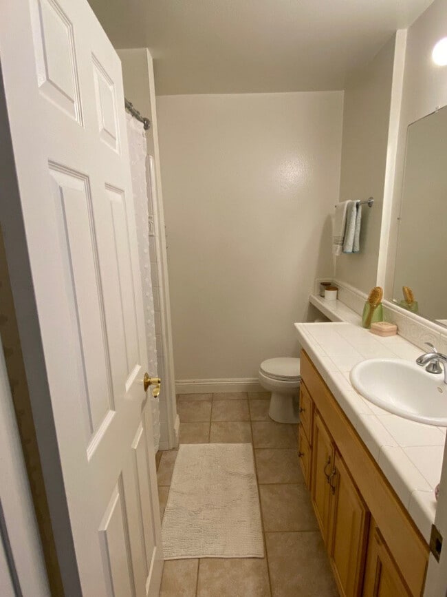 Building Photo - 902 Camino Real