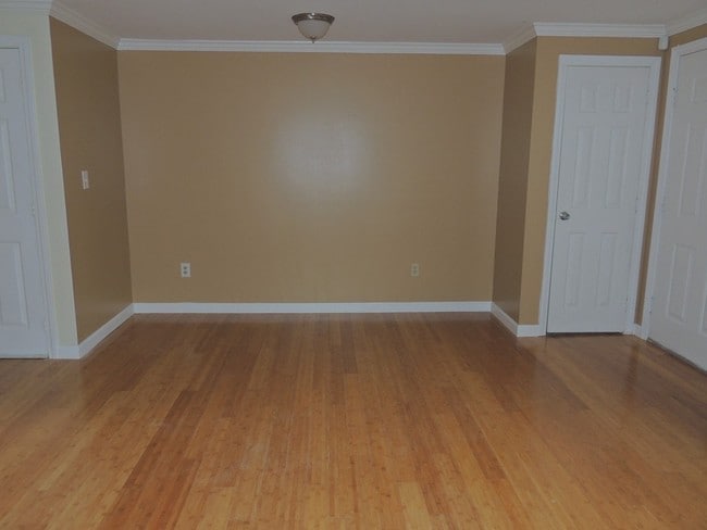 Building Photo - 39 Stonegate Ln